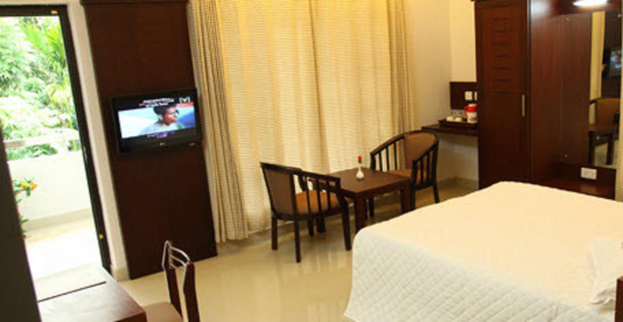 Hotel Soorya Regency Malappuram Esterno foto