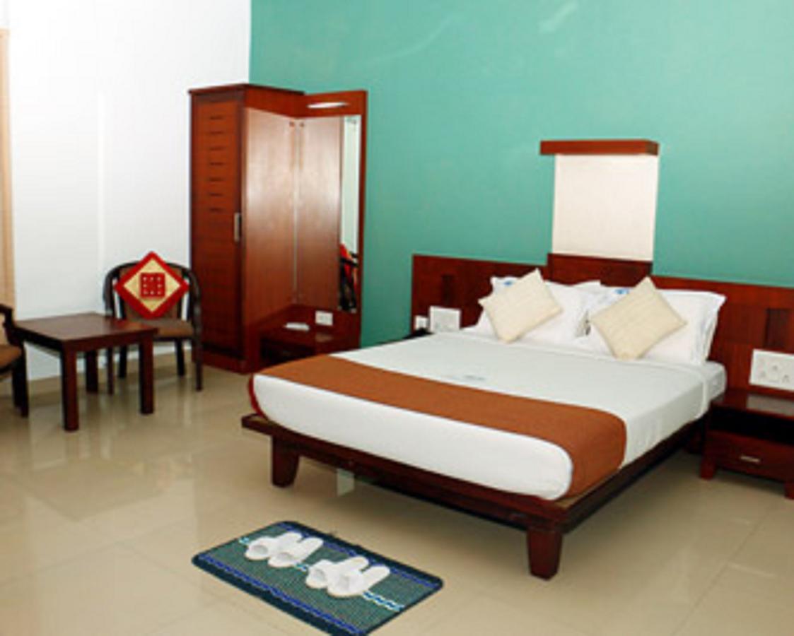 Hotel Soorya Regency Malappuram Esterno foto